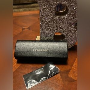 Burberry Hardshell Sunglasses case